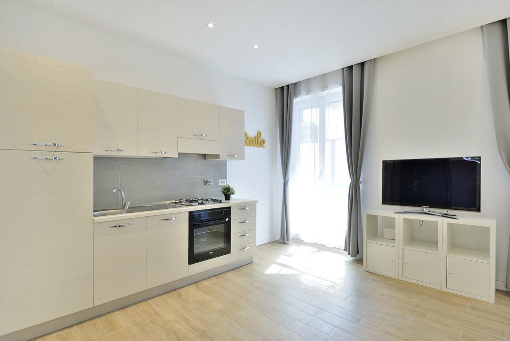 New Romantic Trastevere Apartment Exterior photo